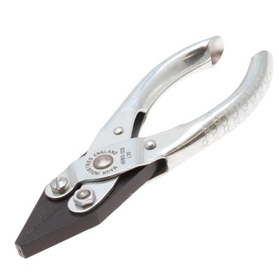 Aven 10757 5" Flat Nose Parallel Action Pliers w/ V-Slot - serrated jaw