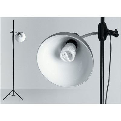 Daylight Company U31375 - Artist Studio Lamp & Stand - CFL - 32 W - Silver